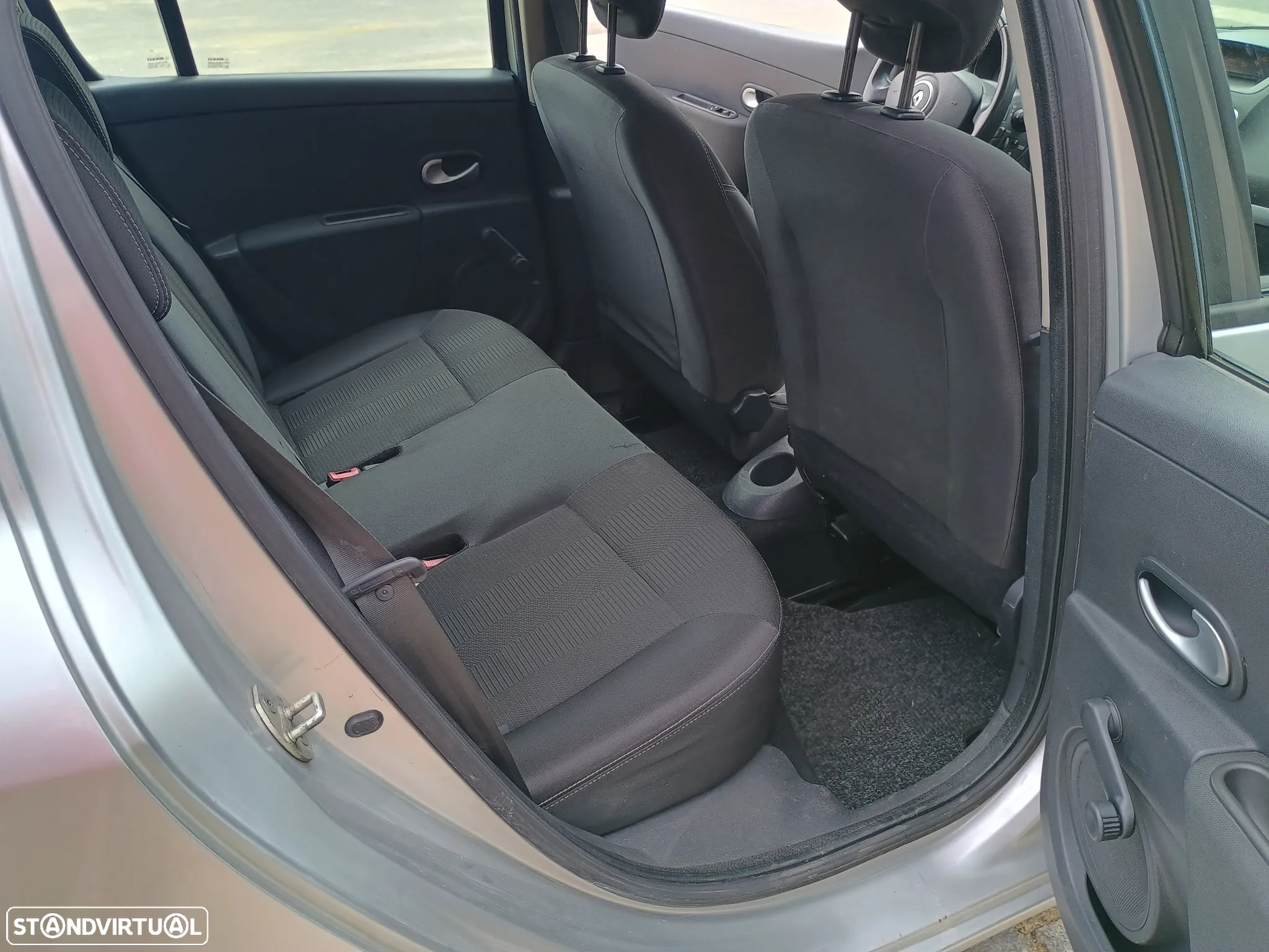 Renault Clio 1.5 dCi Business - 12