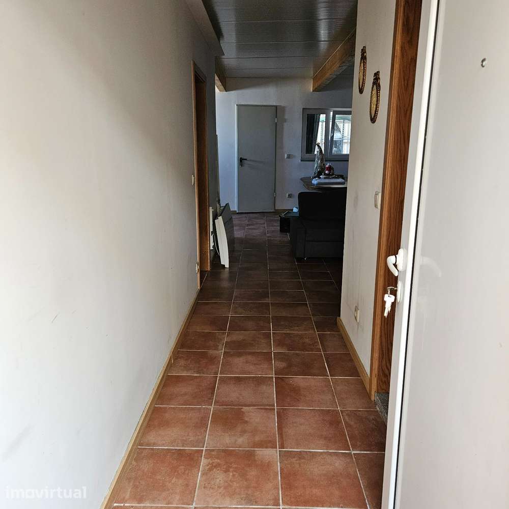 Casa T1 para arrendar - Grande imagem: 2/8