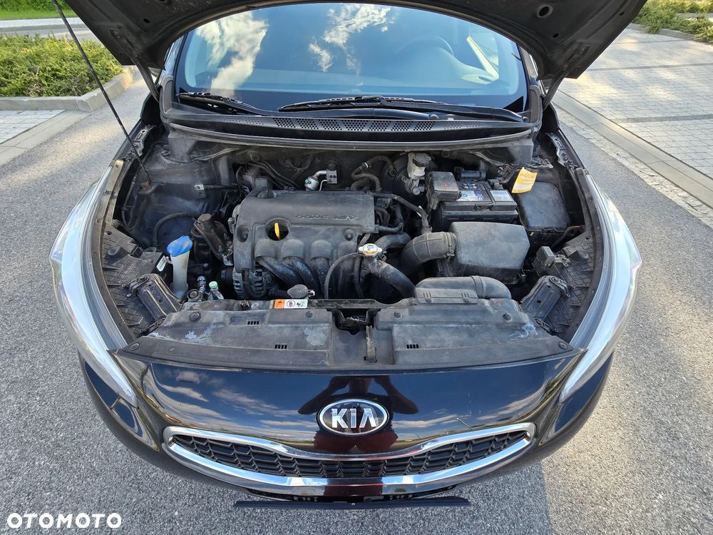 Kia Ceed - 13