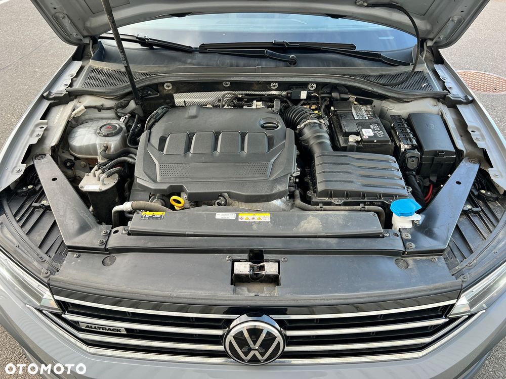 Volkswagen Passat Alltrack 2.0 TDI SCR DSG 4Motion - 41