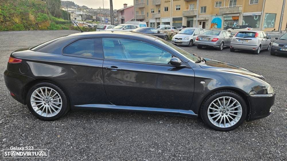 Alfa Romeo GT 1.9 JTD M-JET Distinctive - 8