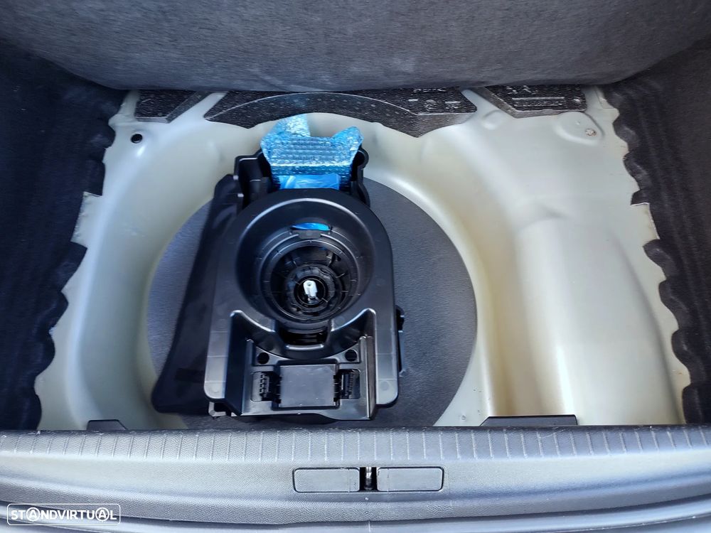 Peugeot 208 1.2 PureTech Active - 27