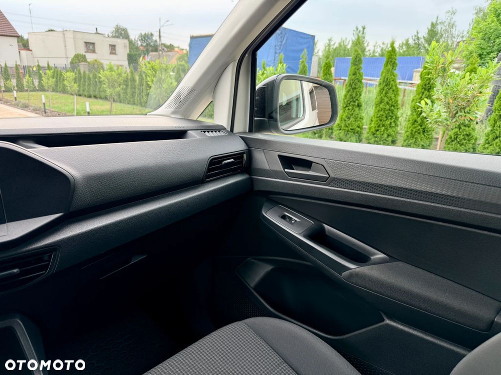 Volkswagen Caddy 2.0 TDI Comfortline - 32