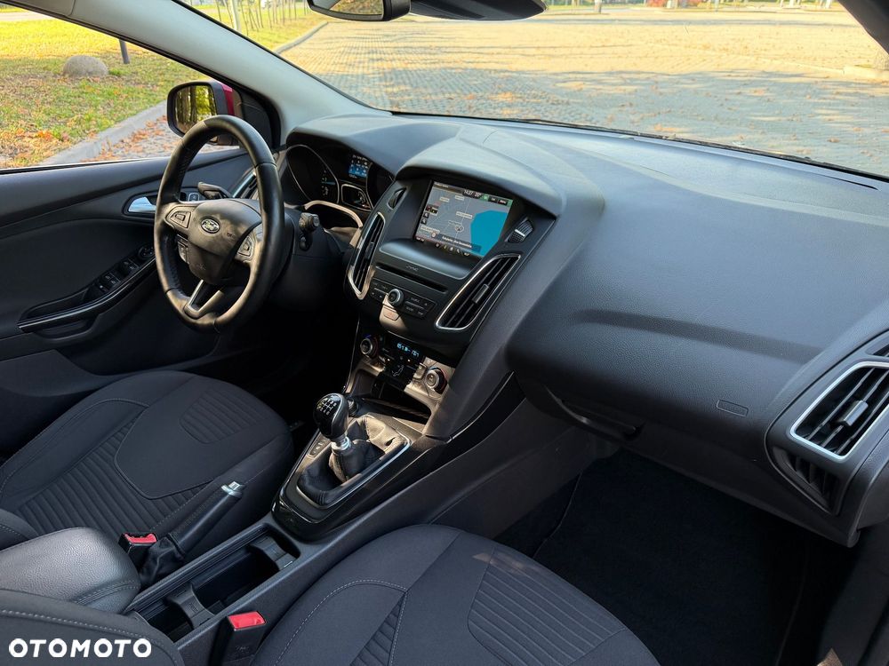 Ford Focus 1.5 TDCi DPF Start-Stopp-System Titanium - 25