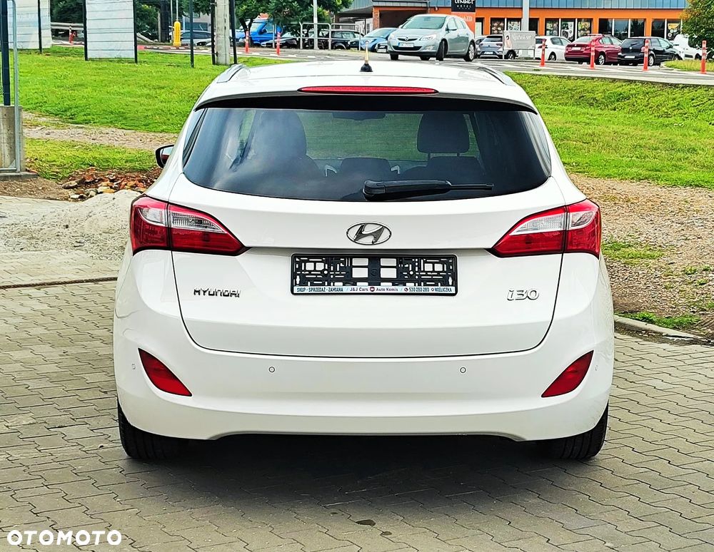 Hyundai i30 1.6 GDI Premium - 14