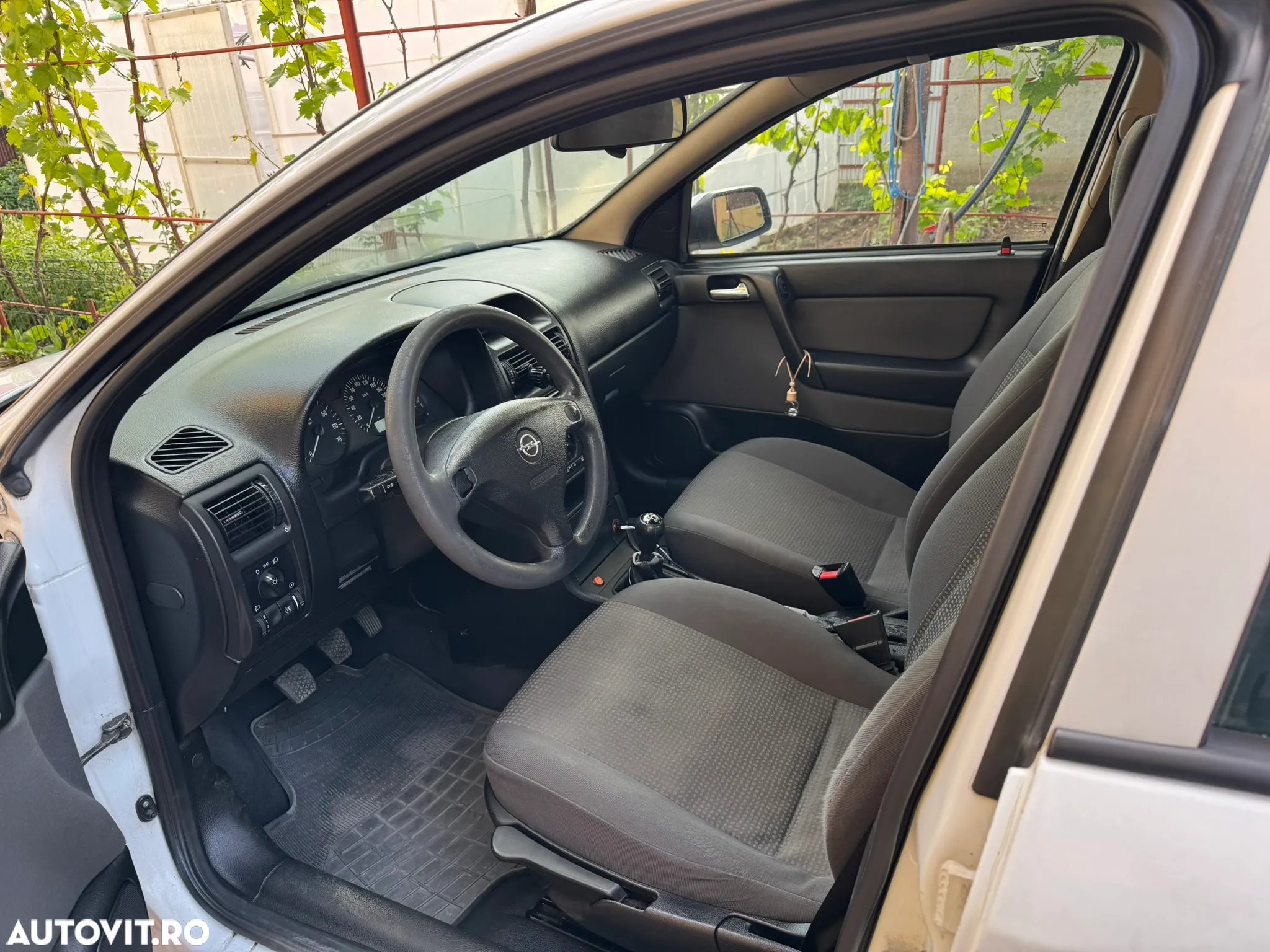 Opel Astra Classic 1.4i - 4