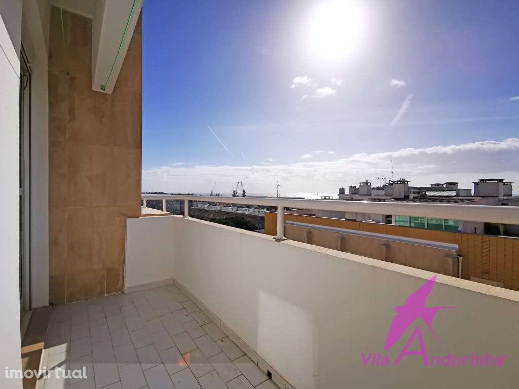 Apartamento T3 com Vista Mar a 3 Minutos do Centro da Cidade - Grande imagem: 5/28