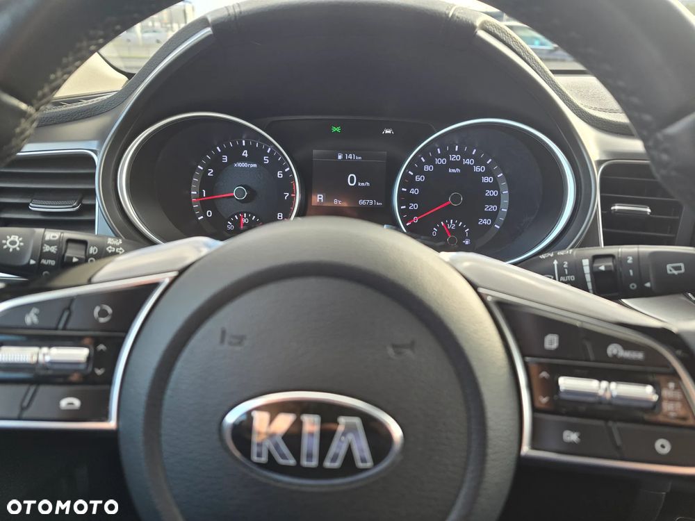 Kia Ceed - 5