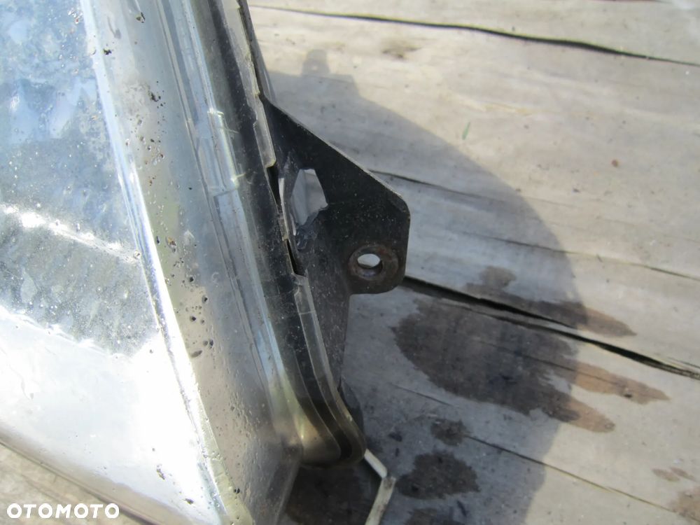 Lampa przód przednia prawa Suzuki Swift IV Mk.6 Anglik - 3