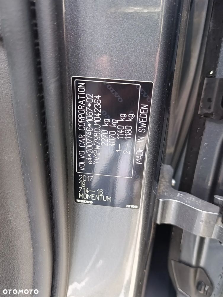 Volvo V90 D3 Momentum Pro - 30