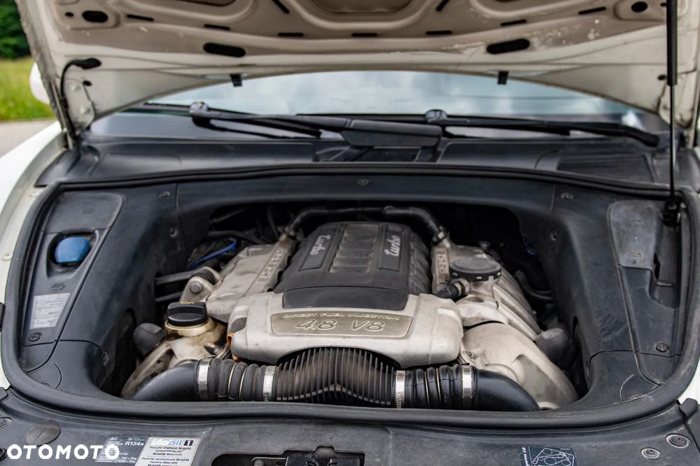 Porsche Cayenne Turbo - 31