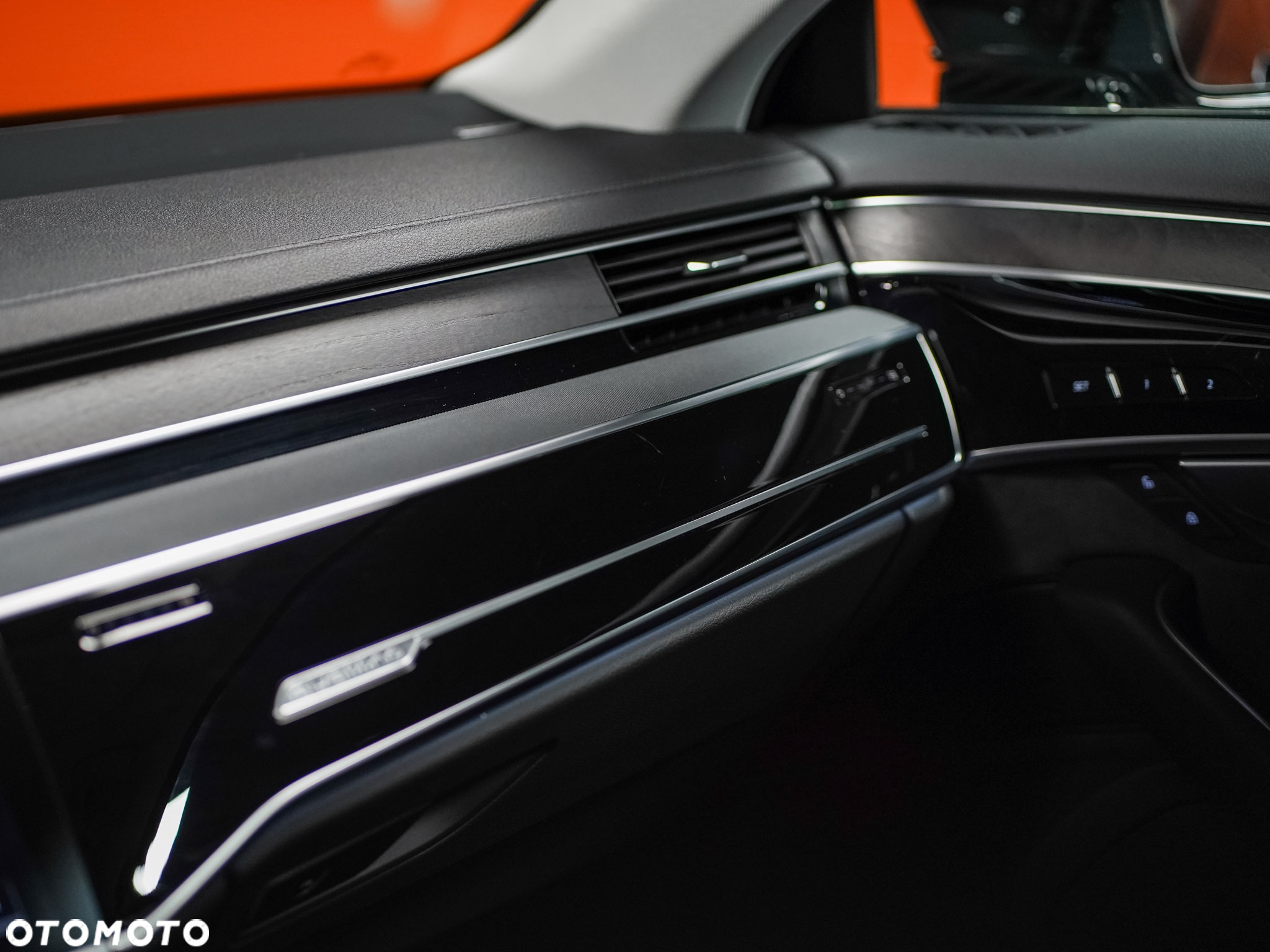 Audi A8 - 12