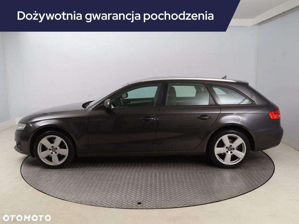 Audi A4 Avant - 4