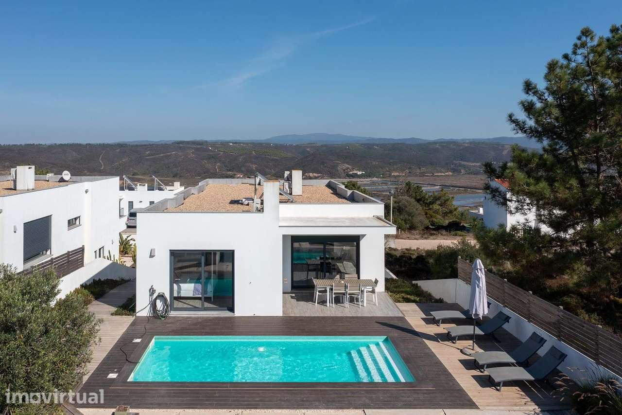 MORADIA MODERNA COM TRÊS QUARTOS, PISCINA E VISTAS FABULOSAS, ESPARTAL - Grande imagem: 4/40
