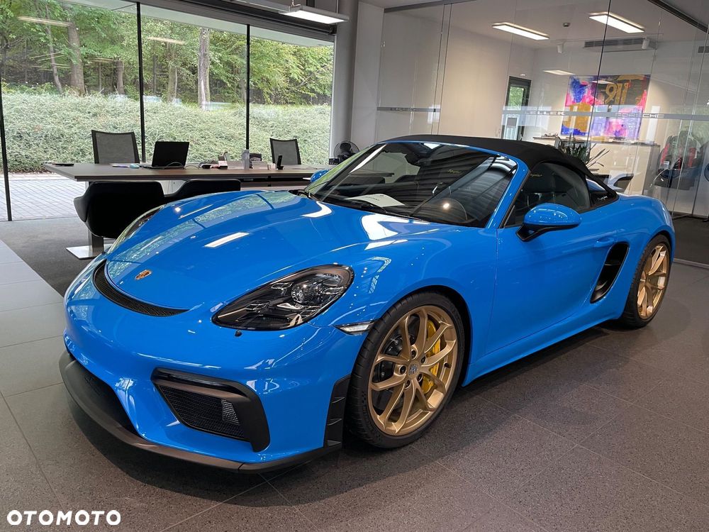 Porsche 718 Spyder - 26