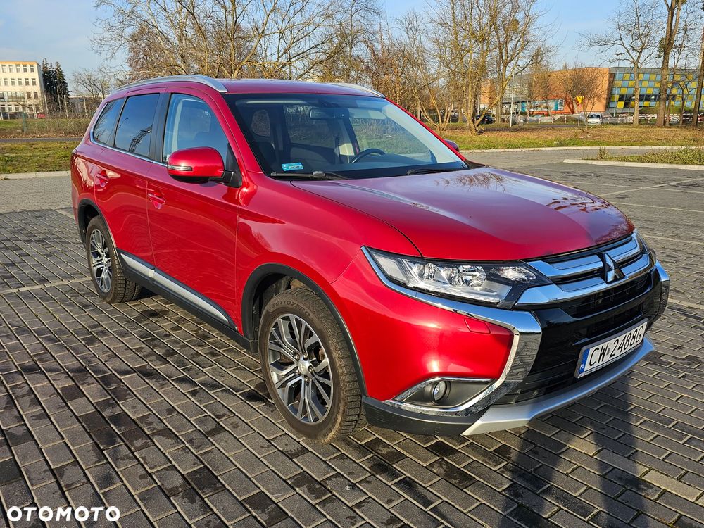 Mitsubishi Outlander 2.0 Intense + 4WD CVT - 5