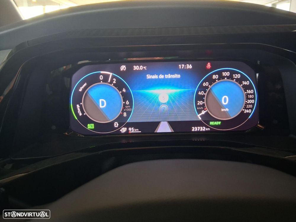 VW Multivan 1.4 TSI e-Hybrid Style Longa DSG - 31