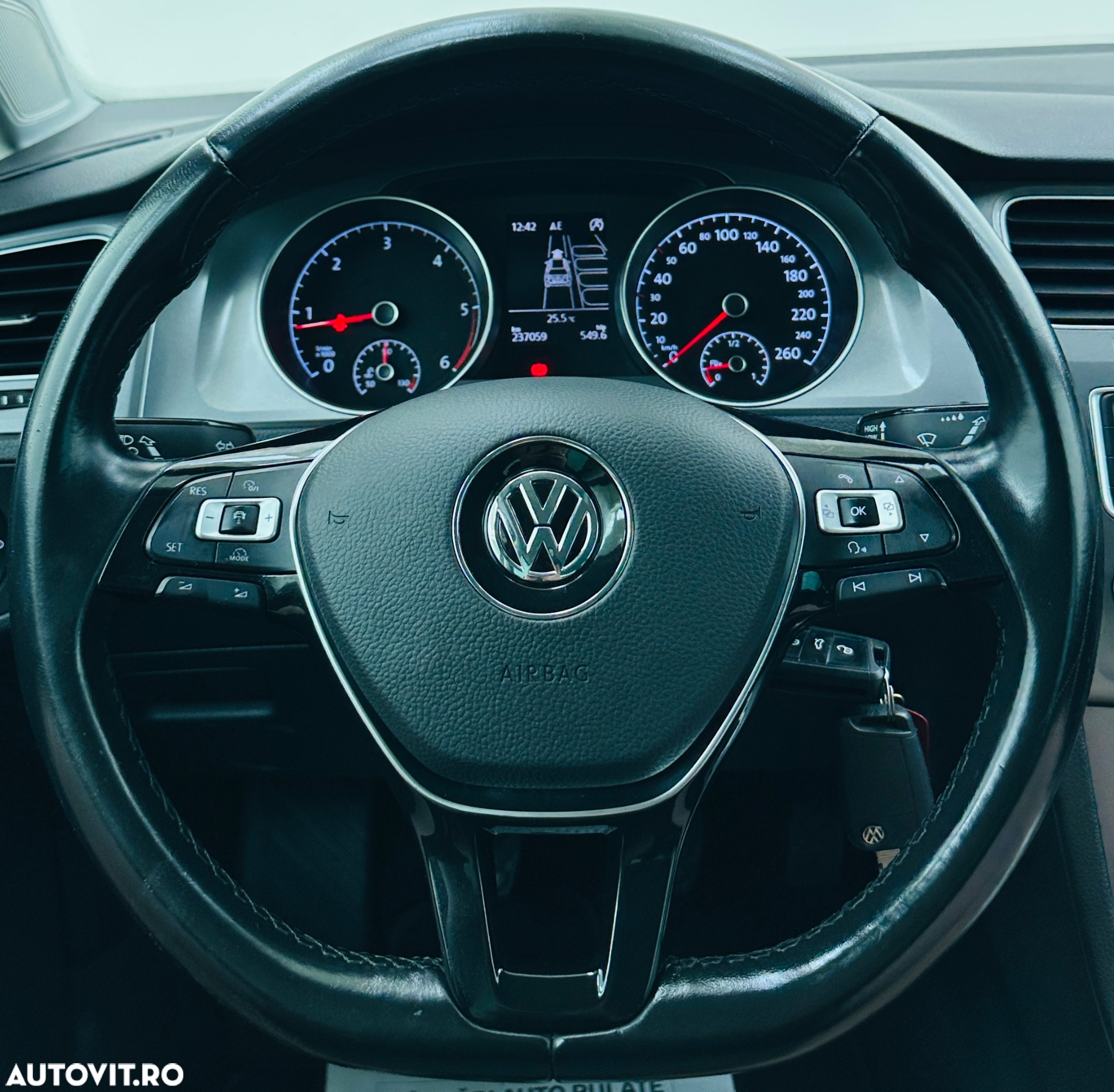 Volkswagen Golf 1.6 BlueTDI Trendline - 36