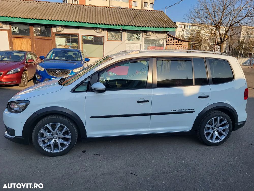 Volkswagen Touran Cross 2.0 TDI DSG - 13