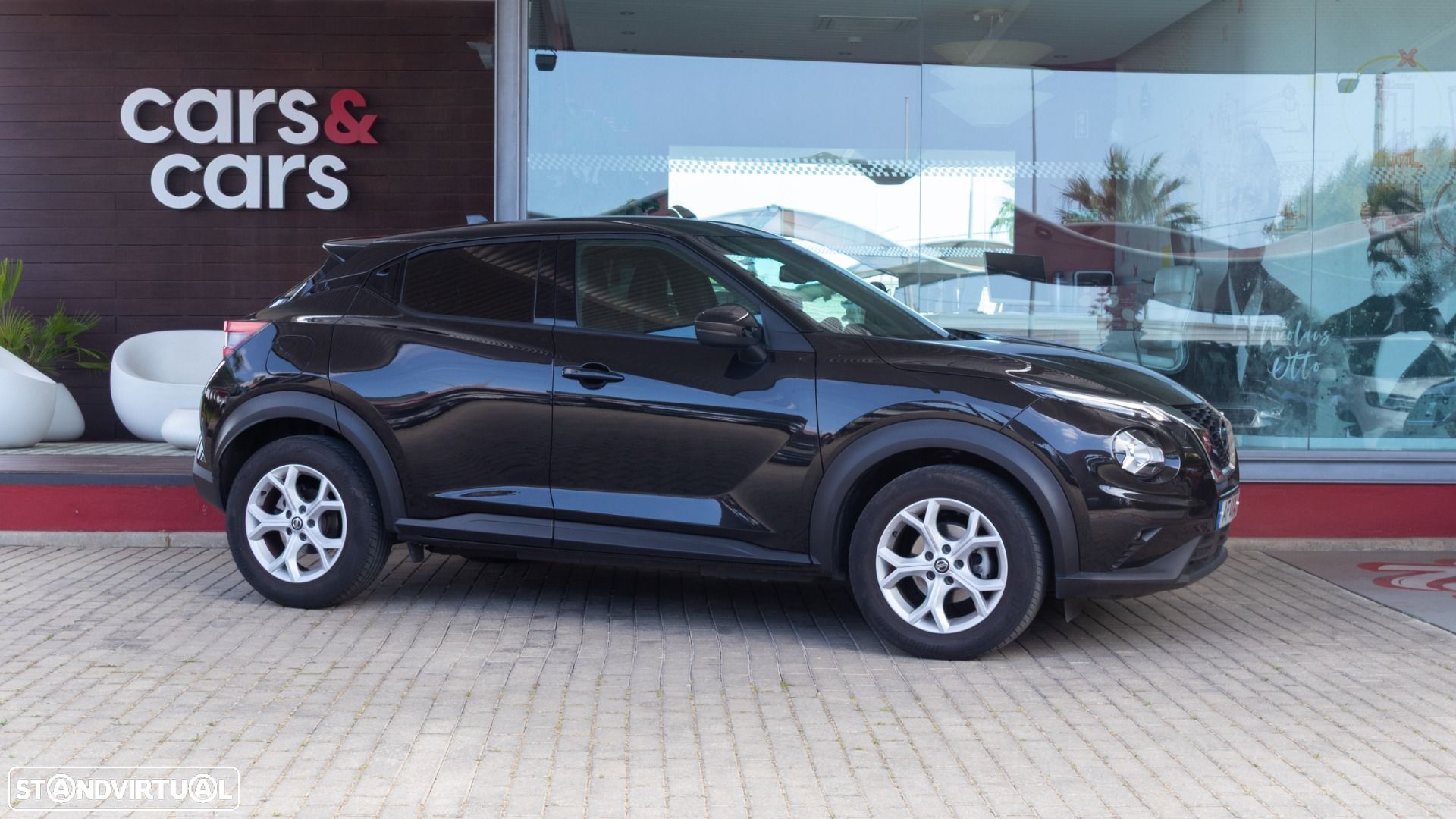 Nissan Juke 1.0 DIG-T N-Connecta DCT - 1