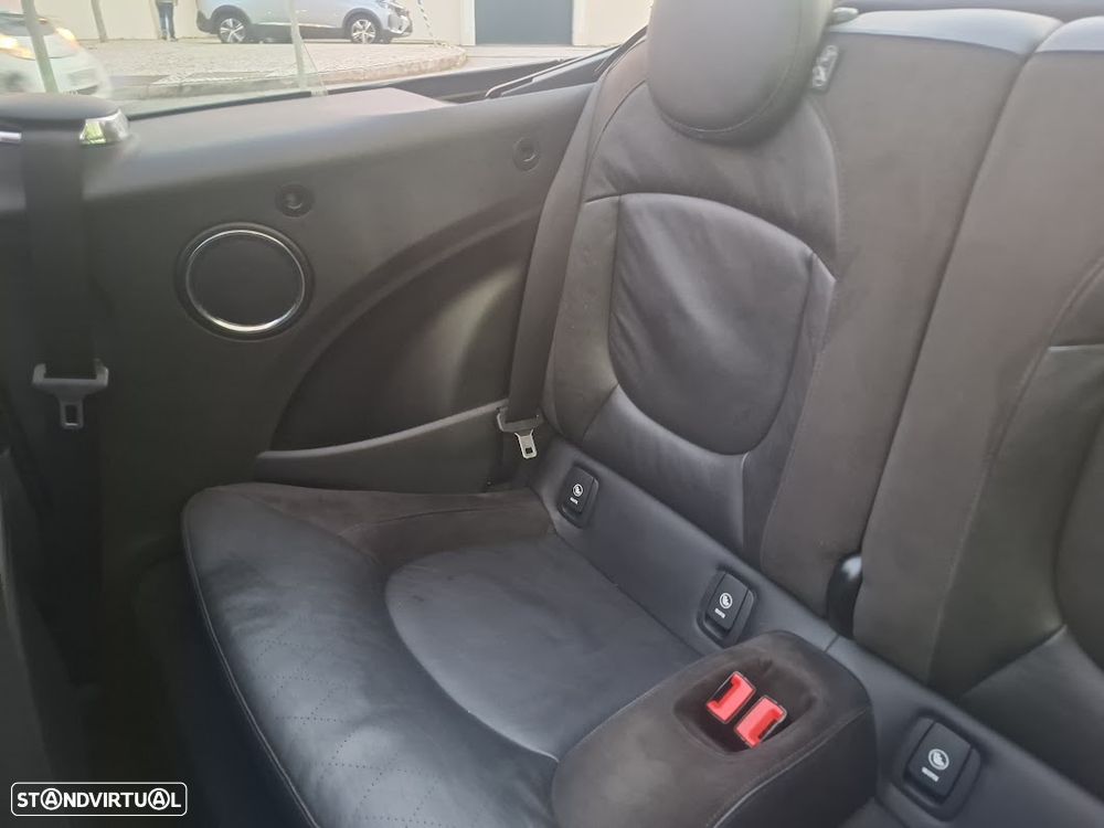 MINI Cabrio Cooper Essential - 35