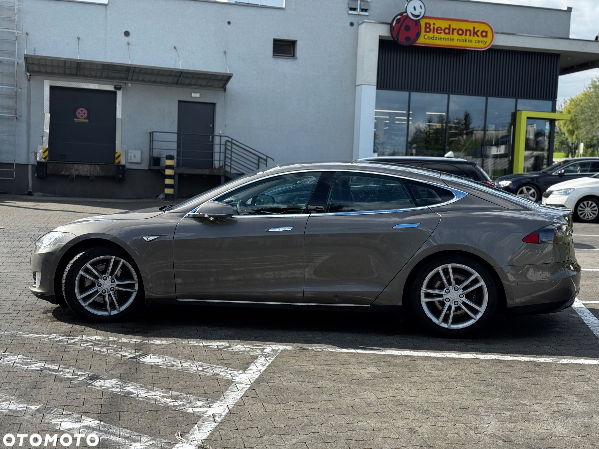 Tesla Model S Long Range Plus - 3