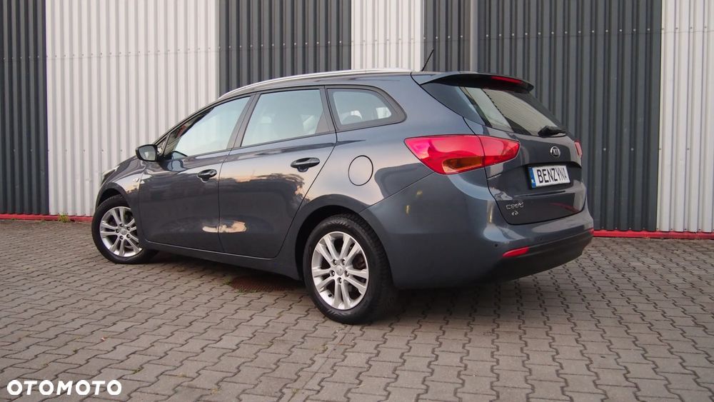Kia Ceed 1.4 CVVT Dream Team Edition - 16