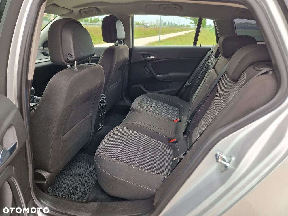 Opel Insignia 2.0 Turbo - 23