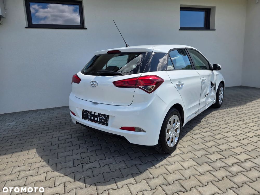 Hyundai i20 - 3