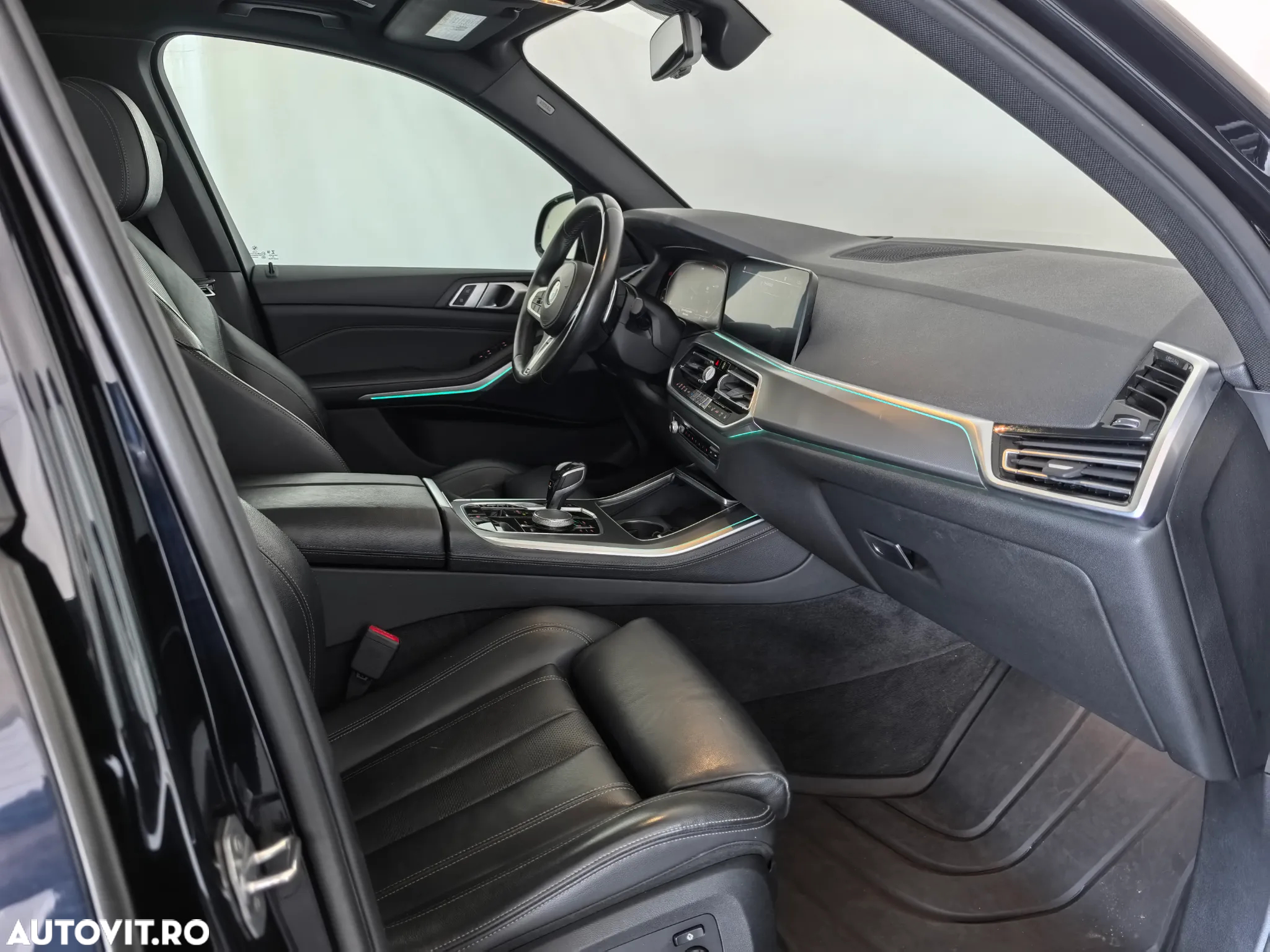 BMW X5 xDrive40i - 28