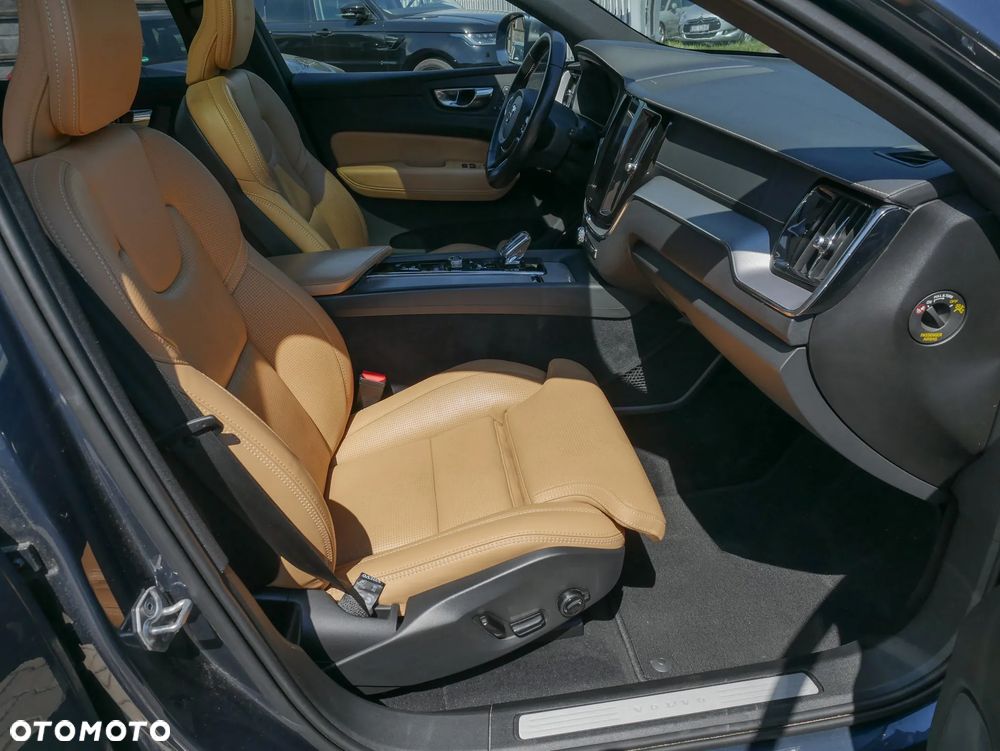 Volvo XC 60 B5 B AWD Geartronic Inscription - 24