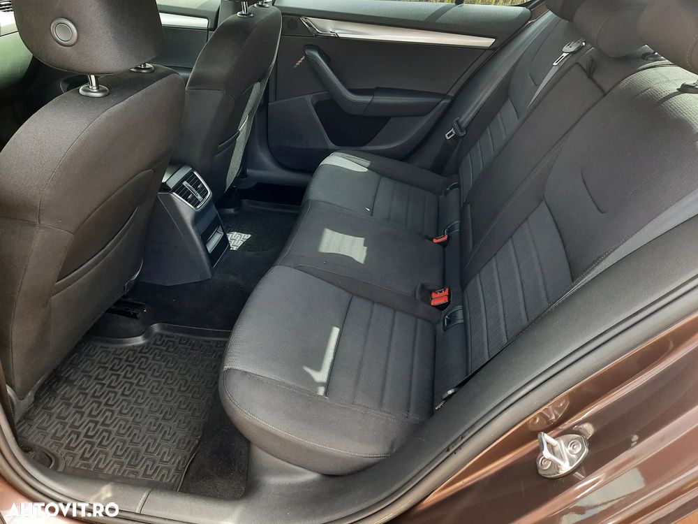 Skoda Octavia - 9