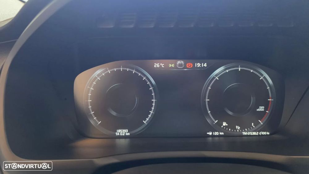 Volvo XC 90 2.0 D4 Momentum - 43