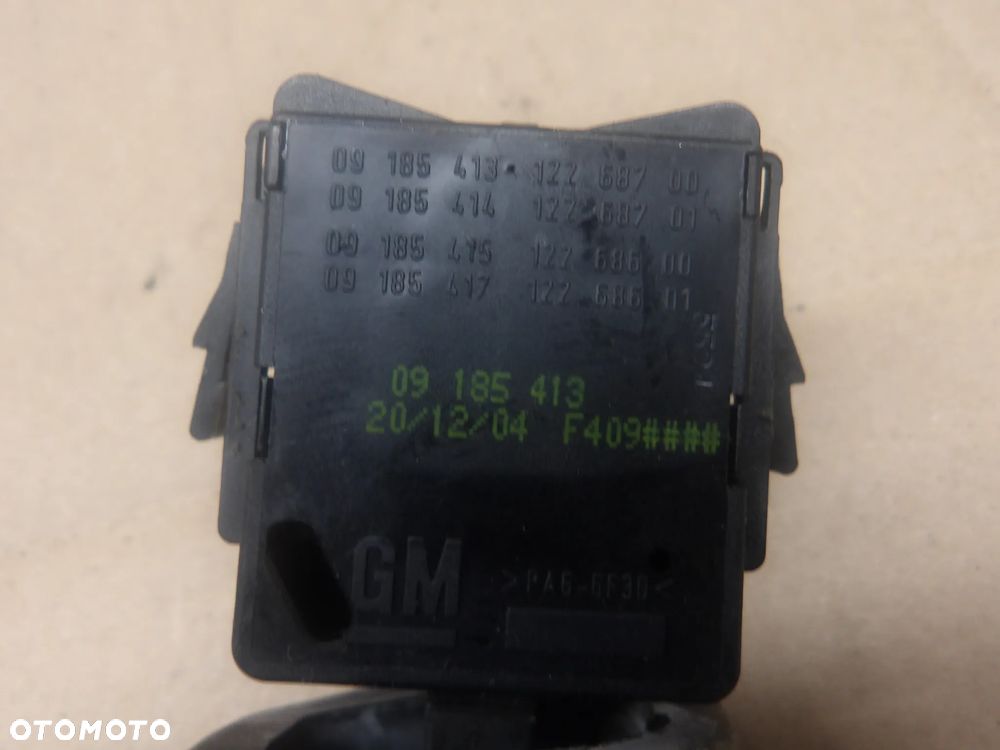 OPEL CORSA C LIFT 03-06 1.0B PRZEŁĄCZNIK ZESPOLONY MANETKA KIERUNKOWSKAZÓW WYCIERACZEK 09185417 09185413 - 12