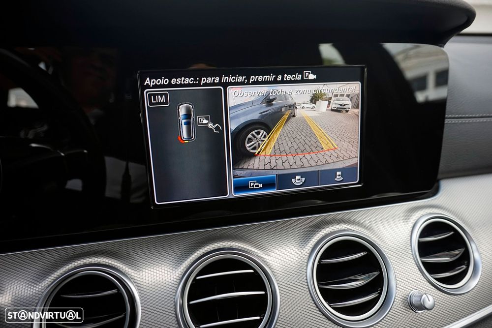 Mercedes-Benz E 220 d AMG designo - 34