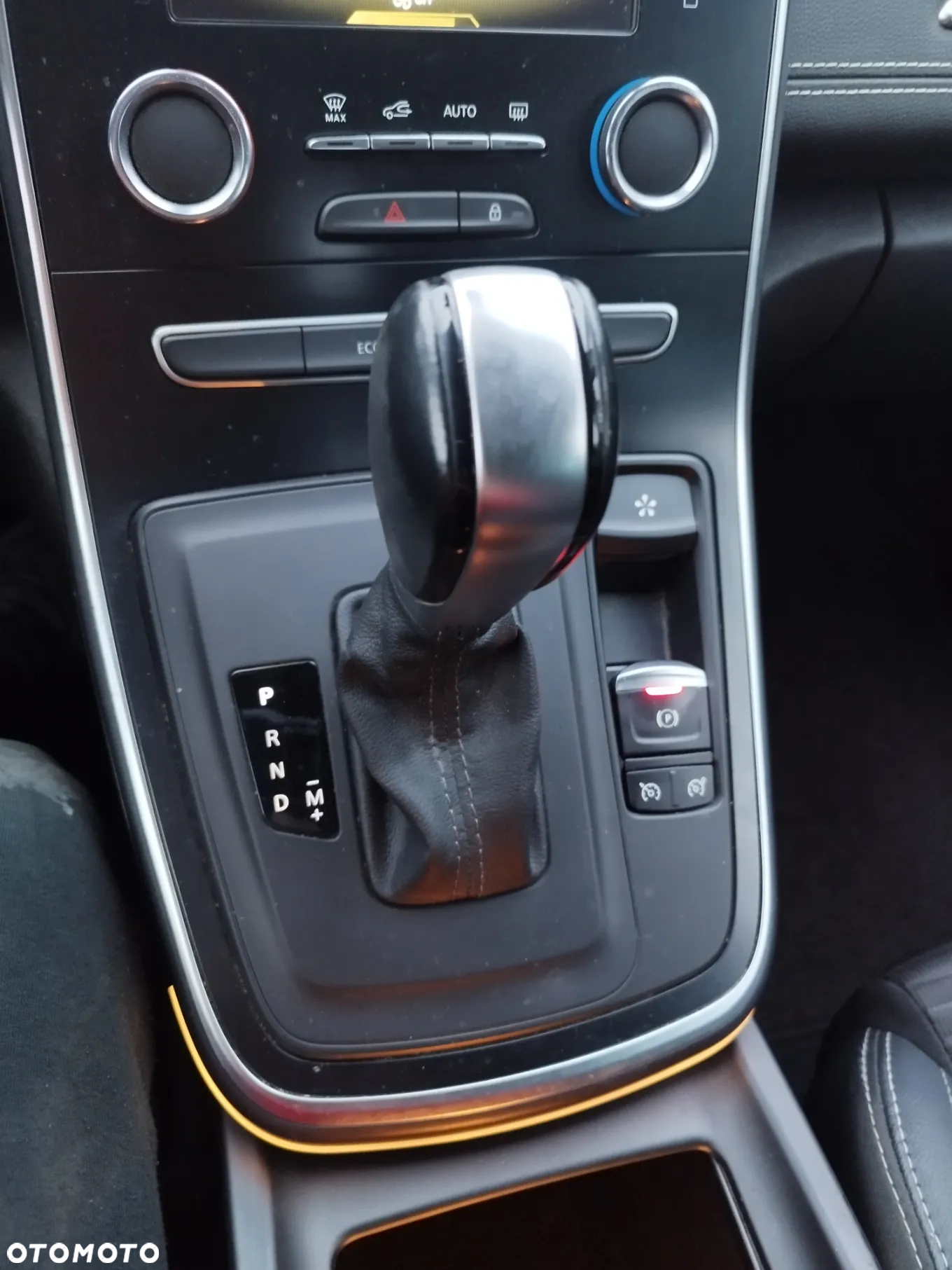 Renault Grand Scenic BLUE dCi 150 EDC BUSINESS EDITION - 17