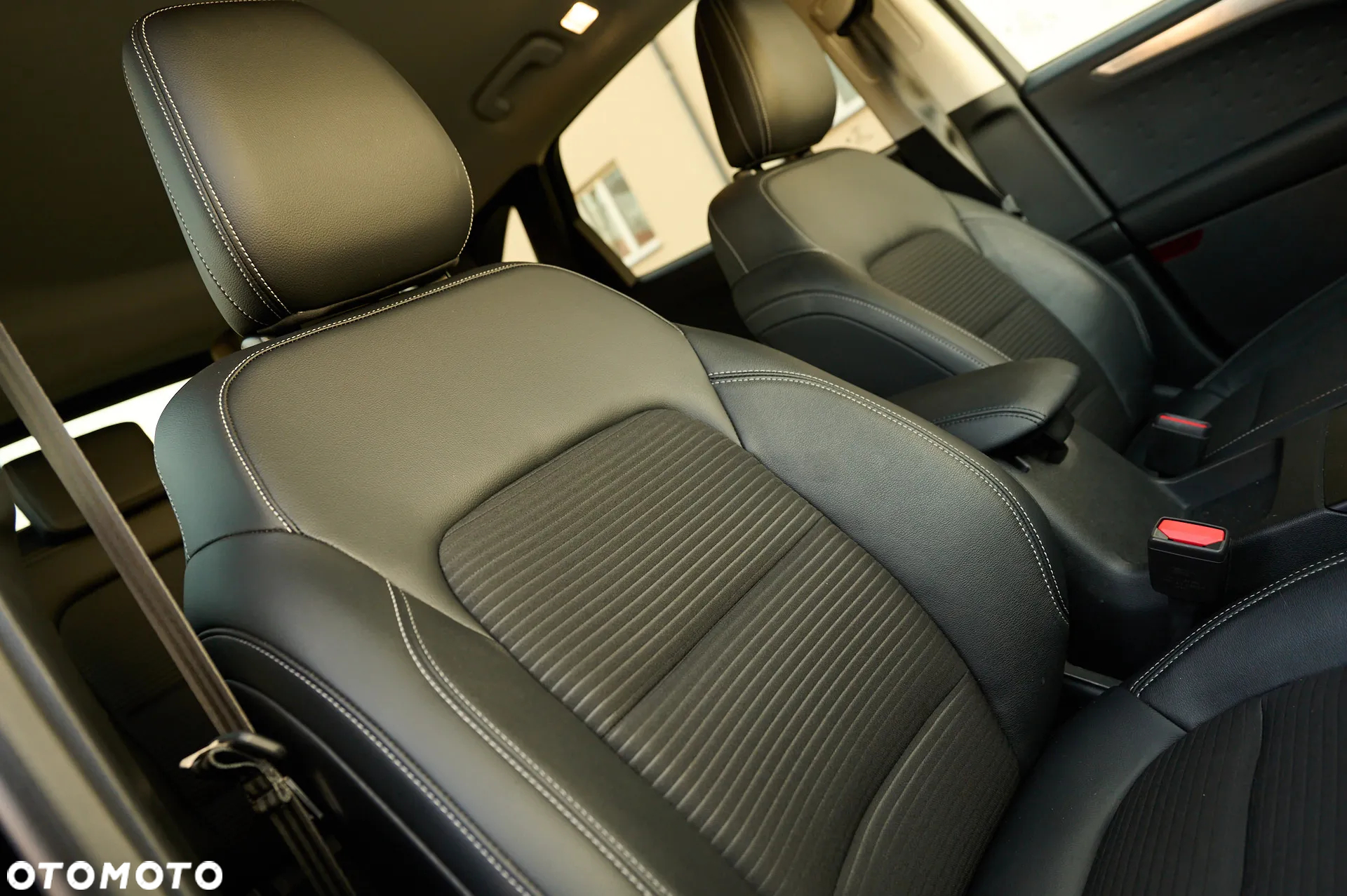 Ford Kuga 2.0 EcoBlue AWD Titanium - 27