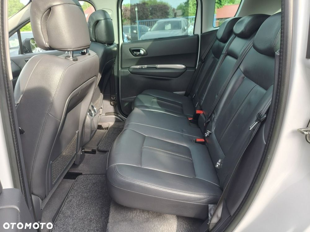 Peugeot 3008 HDi FAP 150 Family - 30