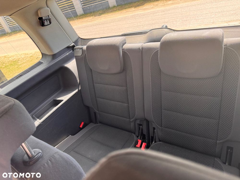 Volkswagen Touran 2.0 TDI DPF Highline Perfectline - 13