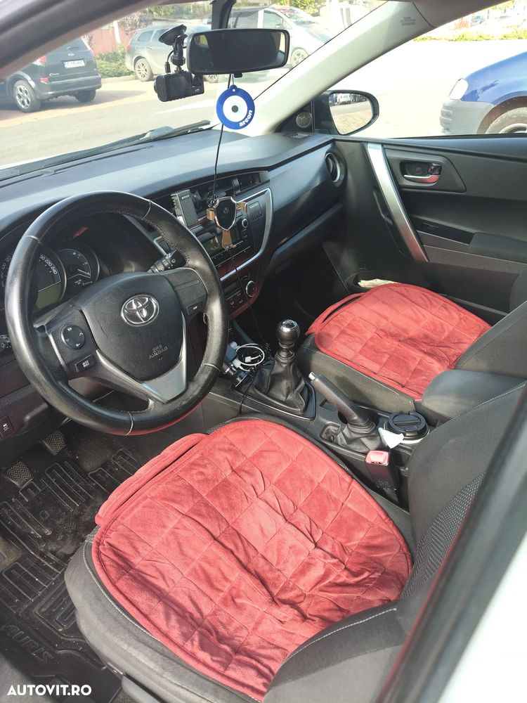 TOYOTA Auris 2014 — imagine 17