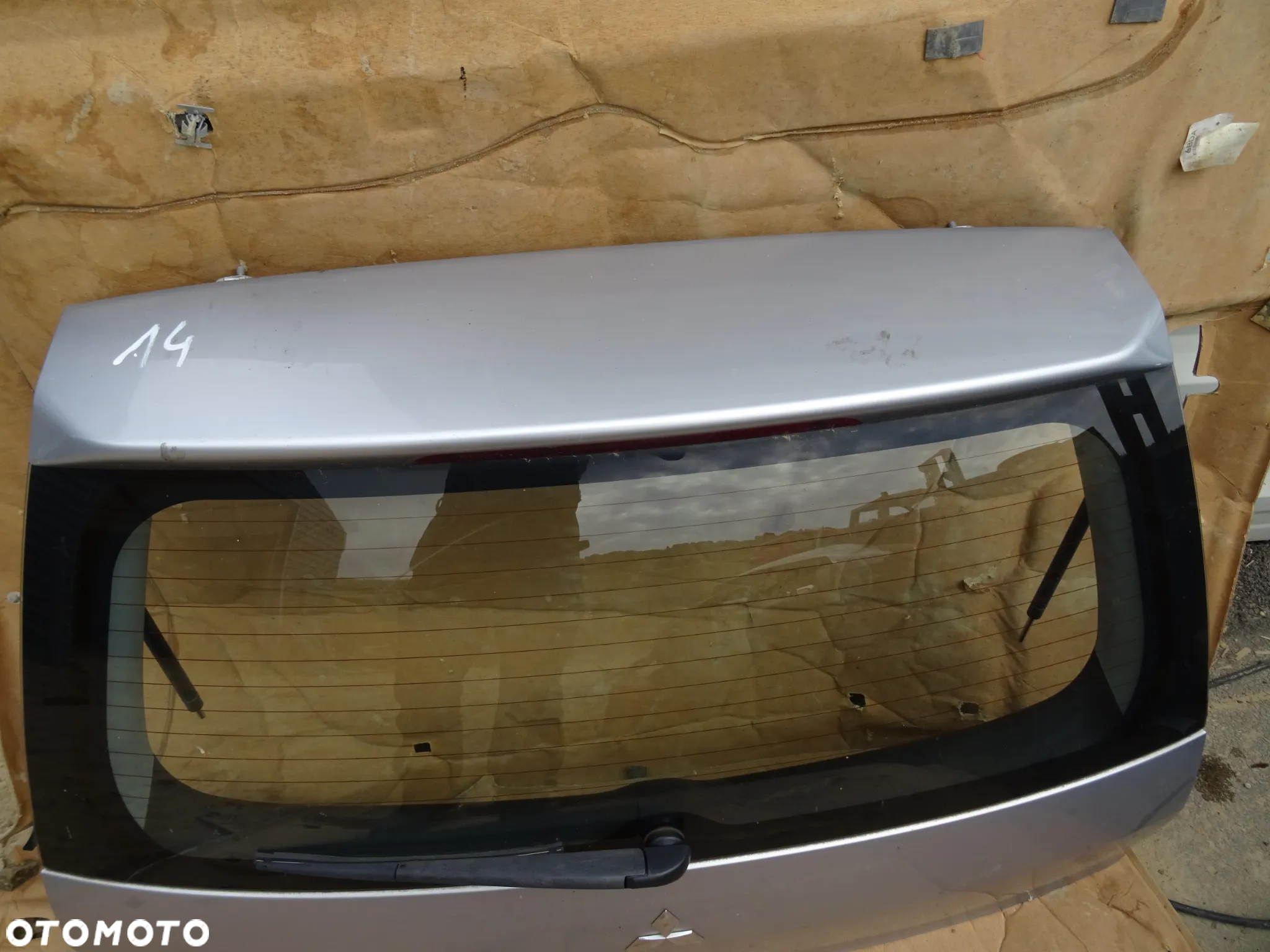 Klapa Bagażnika Mitsubishi Lancer VII Kombi A31 (Goła) - 2