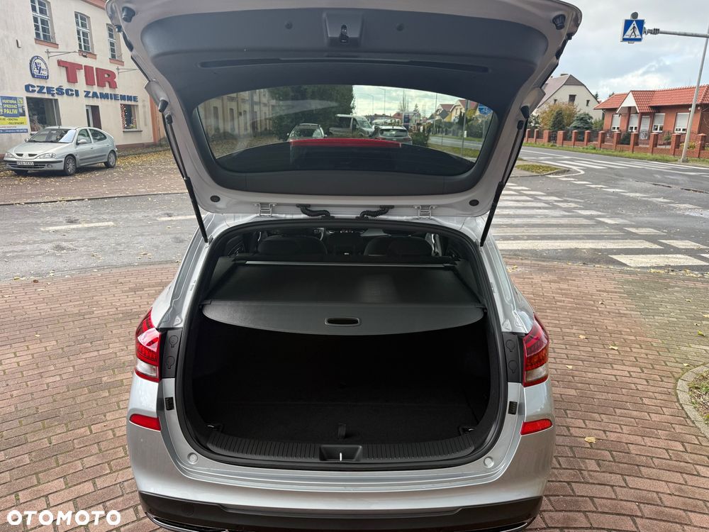 Hyundai i30 1.5 T-GDI 48V-Hybrid Prime - 17