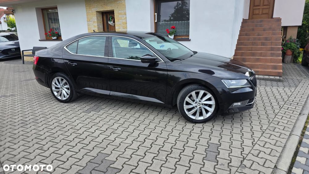 Skoda Superb 2.0 TDI Style DSG - 6
