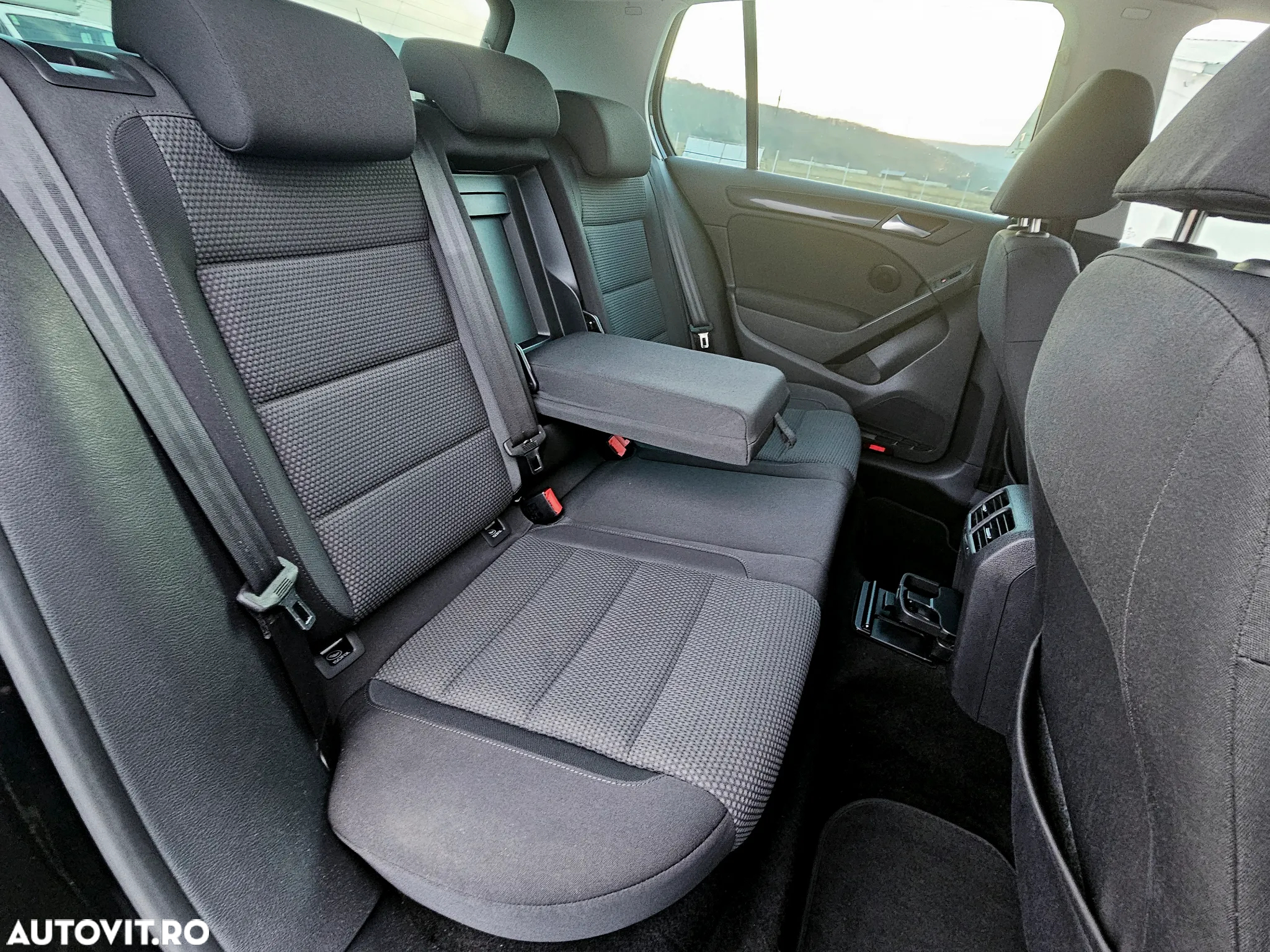 Volkswagen Golf 1.4 TSI Style - 12