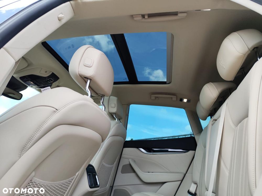 Maserati Levante S Q4 - 17