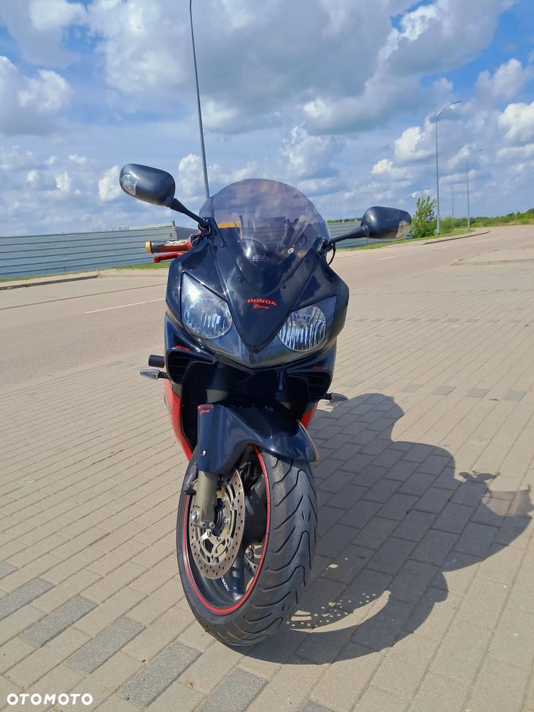 Honda CBR - 3