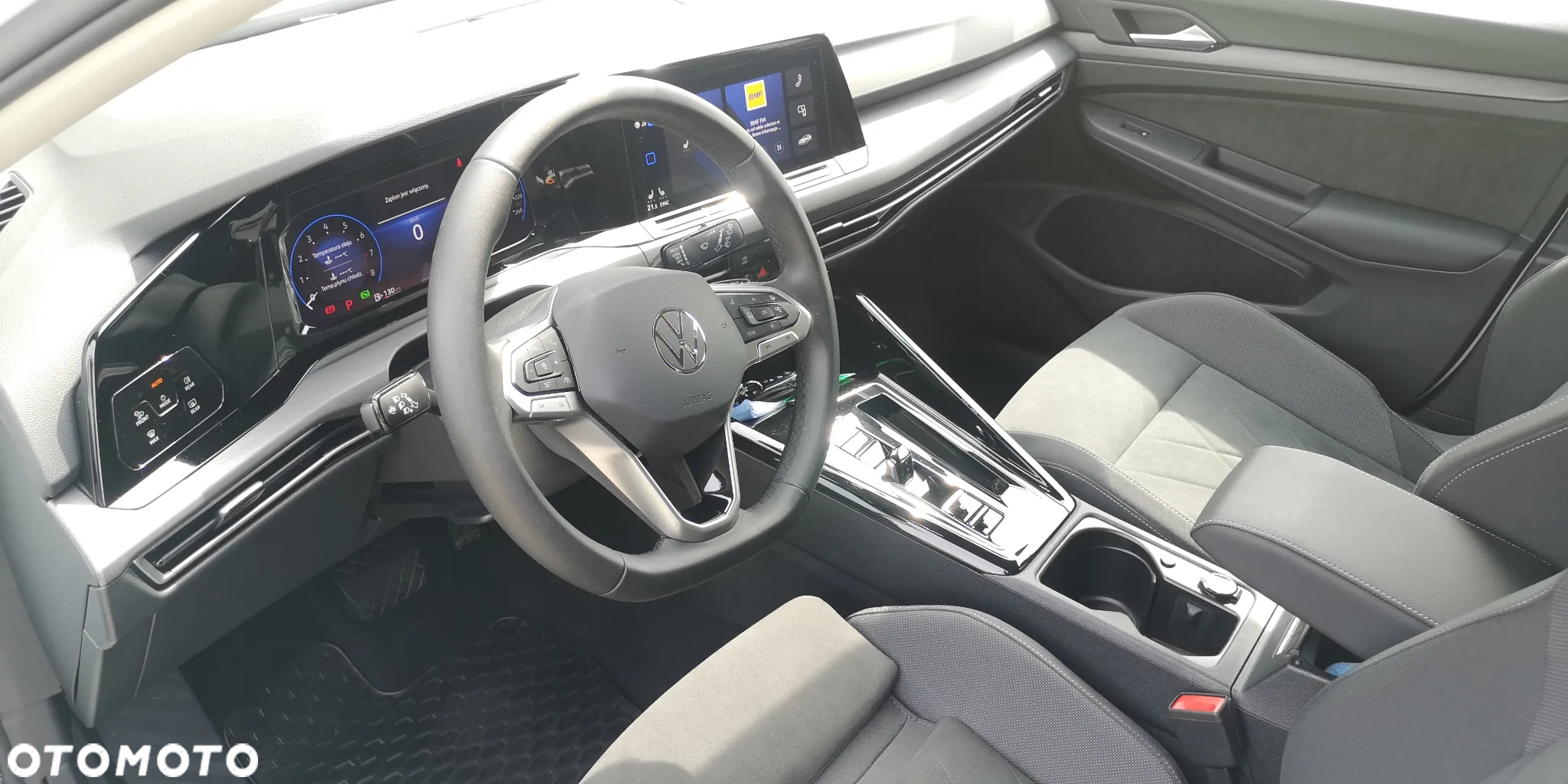 Volkswagen Golf - 12