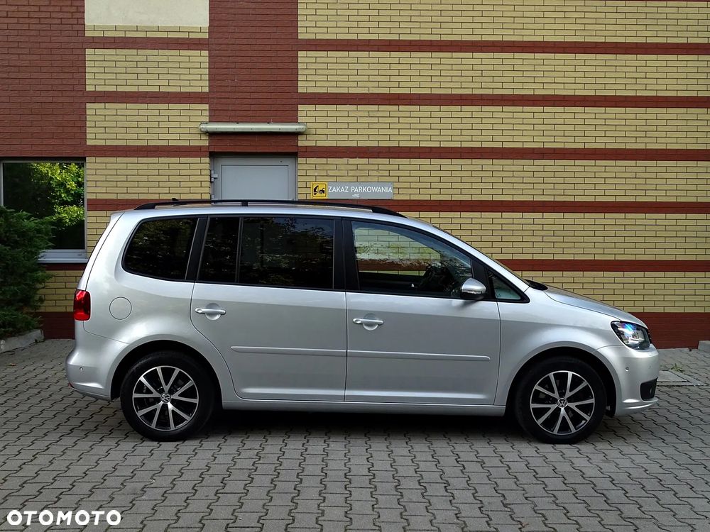 Volkswagen Touran 1.6 TDI DPF BlueMotion Technology Comfortline - 11