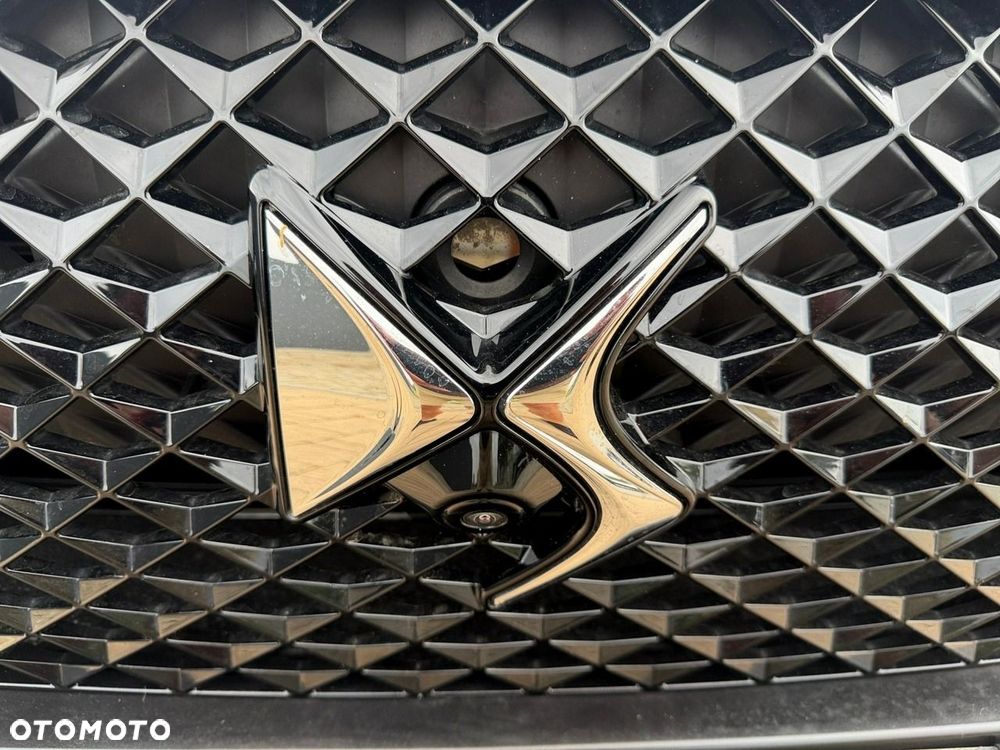 DS Automobiles DS 7 Crossback - 11