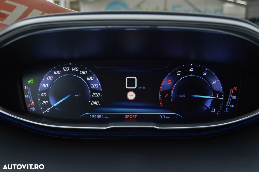 Peugeot 3008 1.2 PureTech Turbo S&S Allure - 20